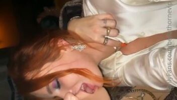 Bella Thorne vídeos de beijos com mulheres de graça
