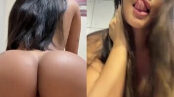 Vídeos de Ayarla Souza tiktoker fazendo sexo