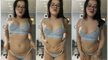Gabriella Manhaez tem um novo vídeo vazado, mostrando a gordinha sexy de calcinha