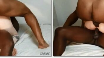 Garota de pele clara fez sexo com dois caras negros em uma dupla penetração incrível