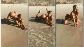 Roberta Duarte mostrando tudo na praia em seu estado natural