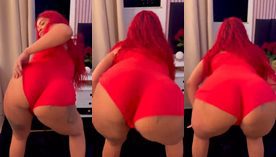 A dançarina Dunyevelly arrasa rebolando com maestria sua bela bunda e um shortinho bem sensual