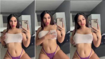 Paula Flores arrasando no Onlyfans de graça mostrando mais do que deveria