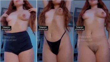Catarina Paolino mostrando sua xoxotinha com pelos no Xvideos