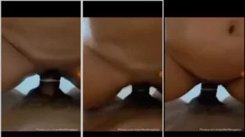Mini Gladys, a baixinha tesuda, fudendo gostoso com um negão sarado