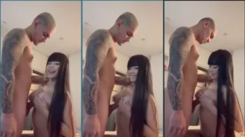 Paloma akemi novinha fazendo uma espanhola com o pau entre os peitos