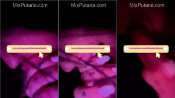 Mc Mirella fazendo um bico danado com sexo oral