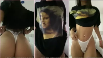 Ingrid Paixão, a novata cheia de charme, mostrando seus peitão incríveis com uma calcinha bem safada