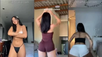 Beca Barreto, a influenciadora do TikTok, fazendo aquele conteúdo ousado!