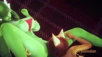 Sister novinha se envolvendo em momentos picantes com a irmãona cheia de curva