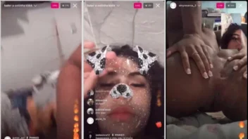 Jovem fez uma transmissão ao vivo no Instagram exibindo-se sem roupa, mostrando suas bucetinha