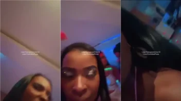 Tiissyana fazendo aquela provocação bem safadinha