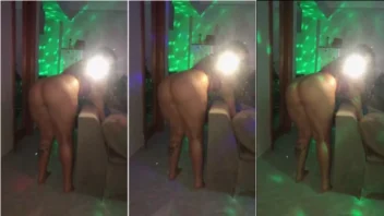 Duda Lopes exibindo o bundão dela de um jeito bem provocante!