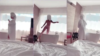 Vídeo caseiro da Cintia Cossio nua na banheira