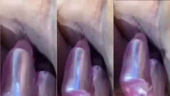 Mandy Lia gemendo delícia enquanto curte seu vibrador na xoxota