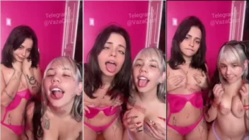 Vídeo da Xehli nua com a kinechan